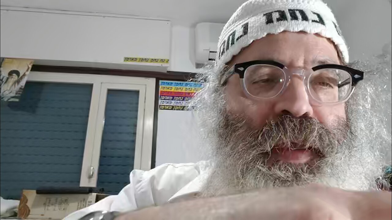 נטל שתי זרועותיו והניחן על לבו אמר אוי לכם שתי זרועותיי שהן כשתי ספרי - שיר נ נח מסכת סנהדרין דף סח