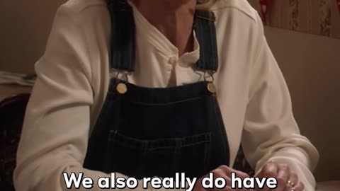 Houdini’s got nothing on Claire Dunphy #Shorts #ModernFamily #ClaireDunphy #PhilDunphy