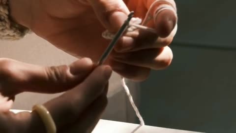 5 Tips to Express Emotions Through Arts & Crafts