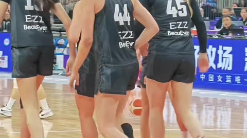 You hit it yourself 🏀⛹️‍♀️ China Women's Basketball