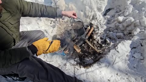 -18°F-28°C Surviving the Polar Vortex Overnight in a Snow Shelter_part6