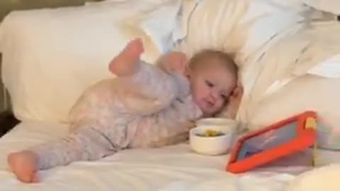 The way she slides the screen with her toe is so cute | funny video | crazy clips