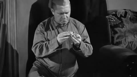 E72. Hgher than a Kite - Curly Howard Era - 1943