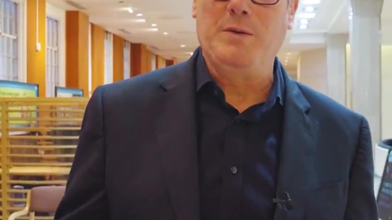 SKUMBAGGG - Mr Charisma is seeking to sell you a global agenda
