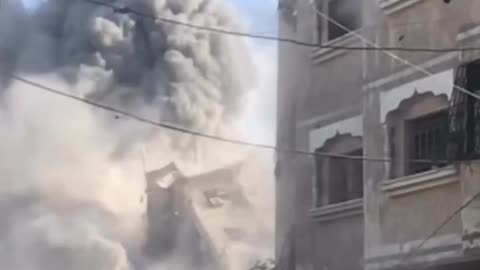 Israeli occupation aircraft continue to bombard residential towers in Gaza City