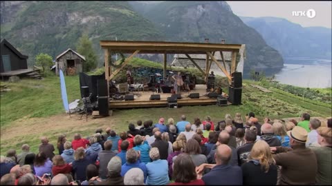 Eivør Pálsdóttir: Tròdlabùndin (Trøllabundin) – 10.08.13