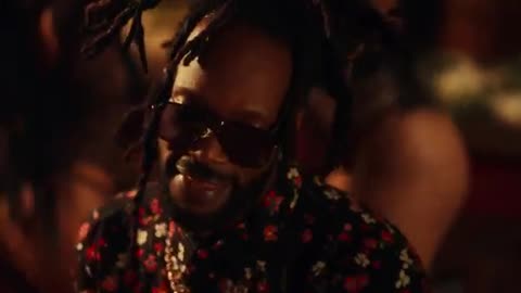 Juicy J feat. Wiz Khalifa - Let's Go (Official Video)