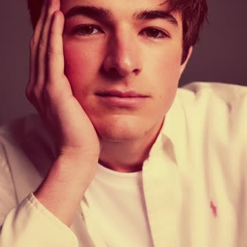 Show me that chocolate star, your rusty sheriff