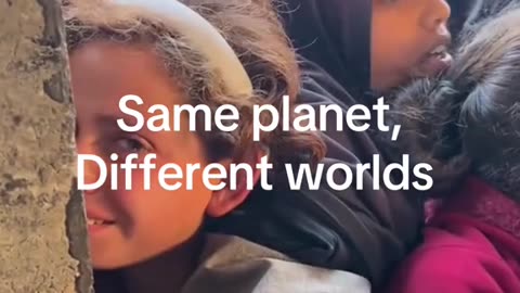 One planet, two different worlds/ Un planeta, dos mundos diferentes