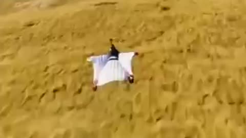 Extreme flights on wing-suit