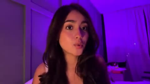 ✨ASMR Tu amiga te CONSIENTE muy INTENSAMENTE mientras DUERMES💕