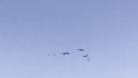 Watch this Miami Beach Flyover on Memorial Day Weekend. B2, B1, F22, F16 and more