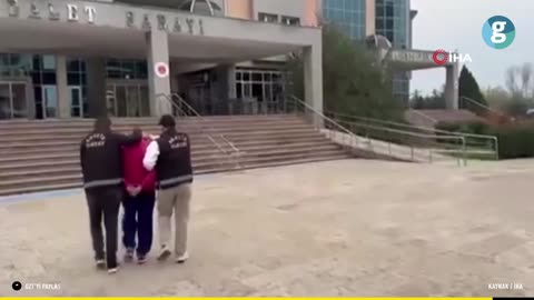 Polici i veshur si kurrier kap të arratisurin e dënuar me 77 vite burg në Hatay