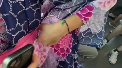 Wait… Japanese People Do WHAT With Yukatas?! 👘🤯 #MindBlown