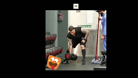 Maybe You Joking? 😂 Anatoly’s Funniest Gym Troll Yet!