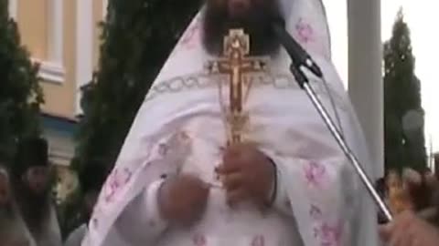 Ereticu Ecumenist Longhin Jar Hulitor,Schismatic,Apostat,Antihrist,Batjocoritor al Semnului Sv.Cruci
