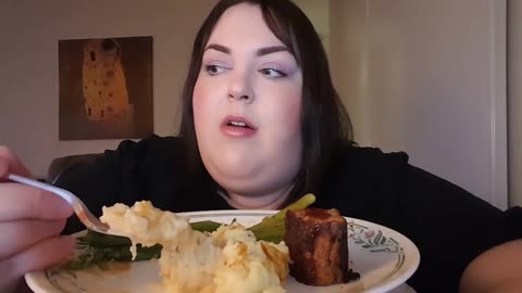 FB_2017_04_07_Mukbang | Canadian Maple BBQ Chicken Meatloaf and True Ghost Story