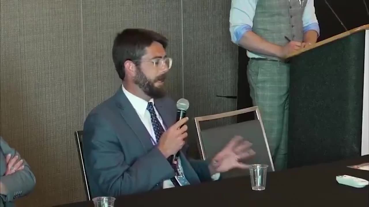 Journalist Alex Newman's flawless 90-second overview of the climate agenda