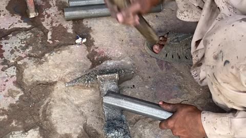 How to Build a Rope Bed Frame with Metal Pipes