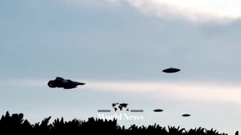 Entities making themselves known worldwide --> ❤️🛸❤️