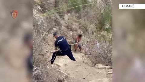 Mbeti e bllokuar në një zonë shkëmbore në Himarë, shpëtohet turistja çeke