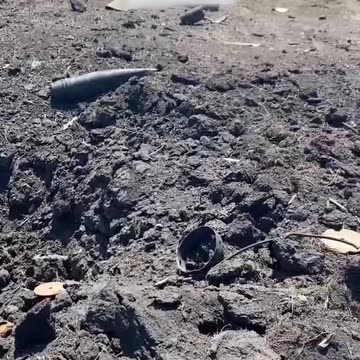 A destroyed 2S7 "Pion" self-propelled howitzer of the Ukrainian Armed Forces