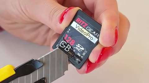 Inside the secrets of SD cards!