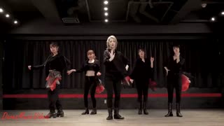 The Traveling Wilburys. Heading For The Light