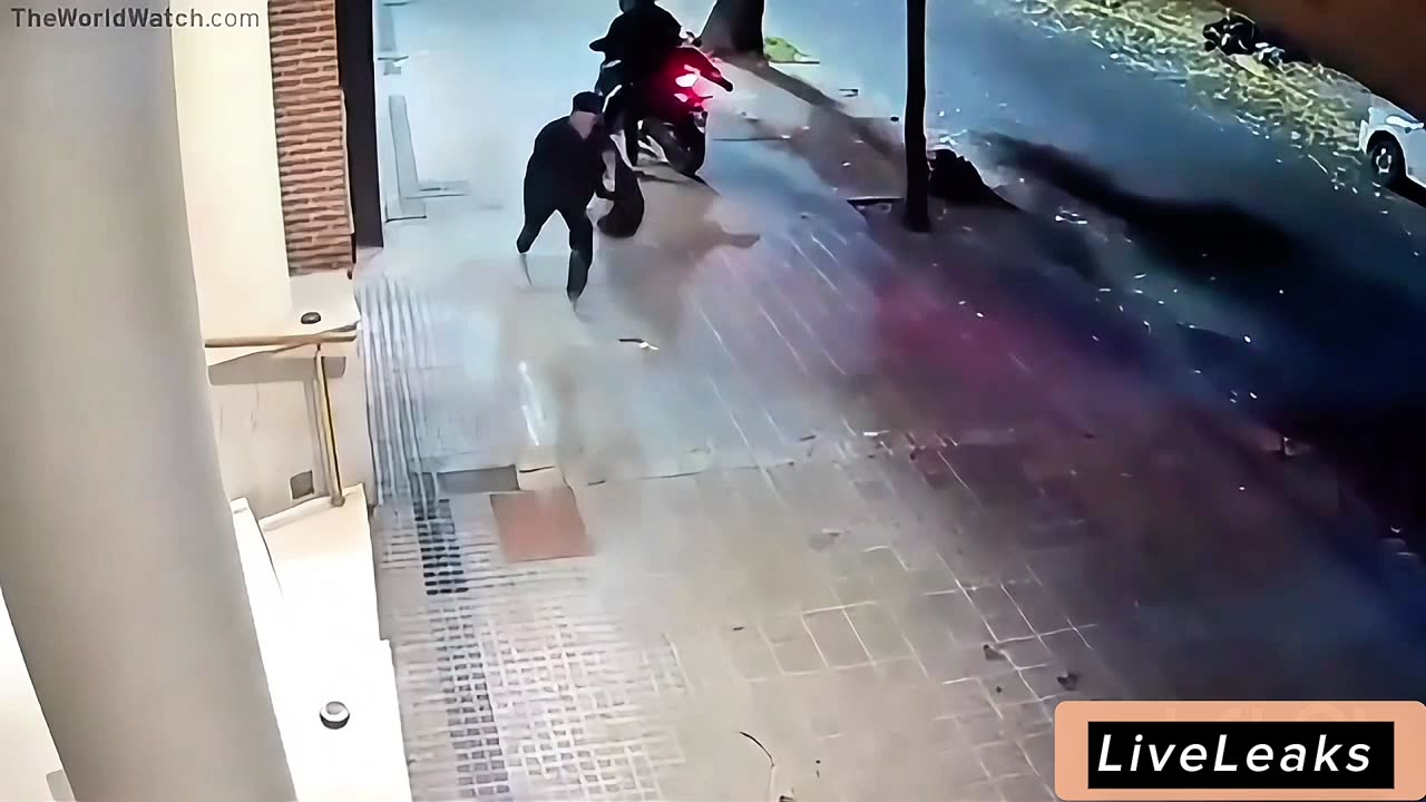 Guy Dodges Motorcycle Hitmen Like It’s Nothing — Pure Instinct