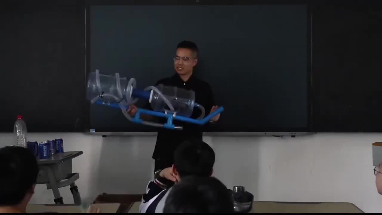 Guy builds a plasma cannon out of two water jugs