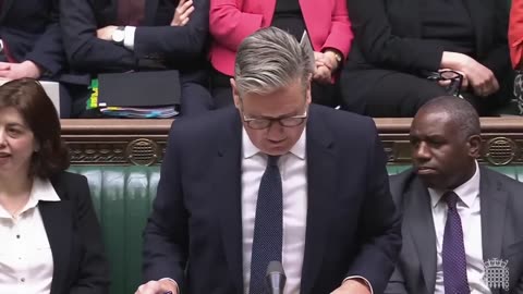 Starmer SQUIRMS when Reform MP demands he ‘BAN BURKAS’ in public