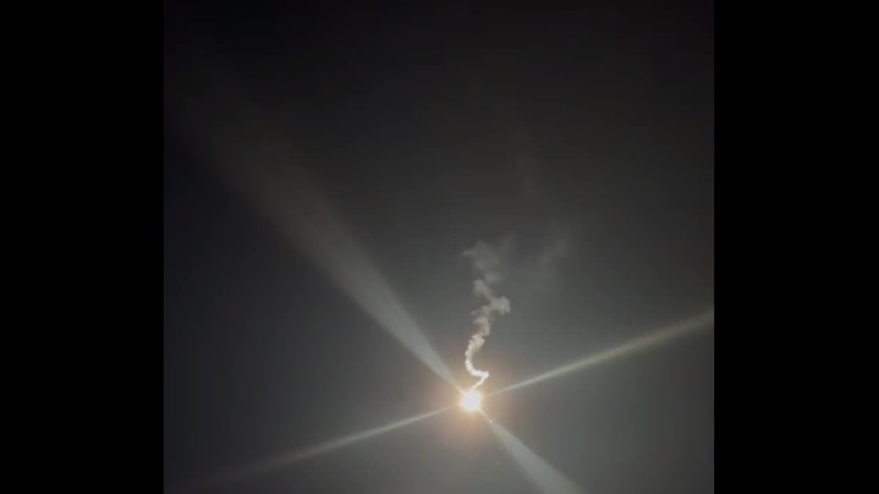 High Output 37mm Parachute Illumination Flares!!