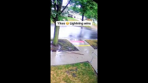 Serious lightning strikes caught on camera