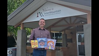 Oregon School Employee Disciplined Over Children’s Books on Biological Gender, Appeals Case