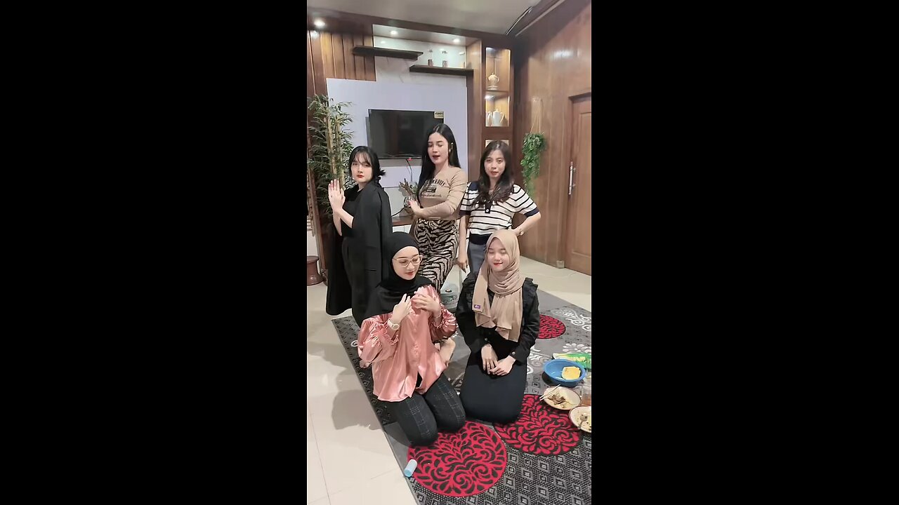 What are you guys looking at? 😁