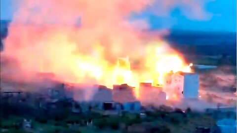 🔥 TOS-2 Thermobaric Strike Devastates Ukrainian Plant in Volchansk