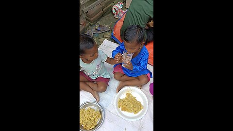 orphan children's