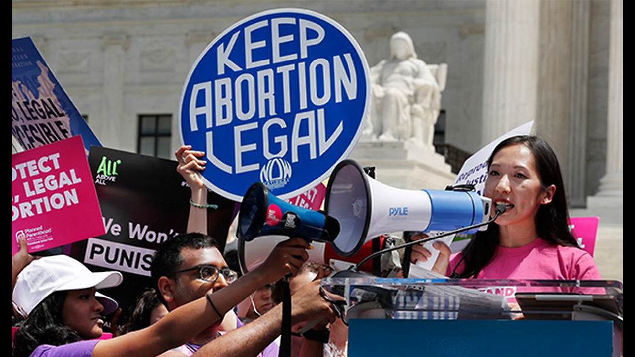 Huge Trump Reportedly Planning to Freeze the Planned Parenthood