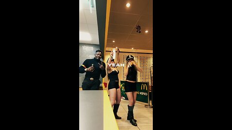 HAPPY NEW YEAR UK 🇬🇧