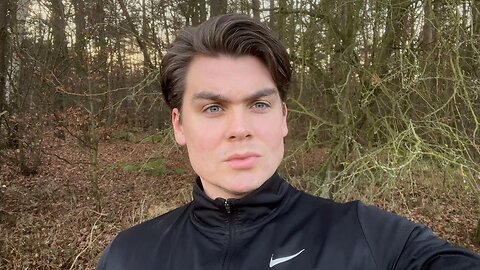 Why women treat attractive men like celebrities