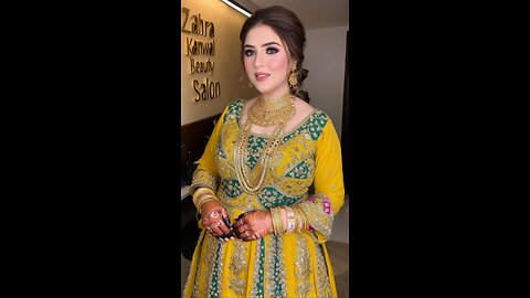 🦚 Blue, Gold & Everything Bold