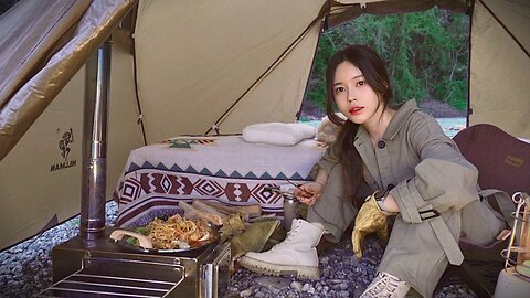 Solo camping at a campsite with a river view right in front ｜ There is a subscriber event