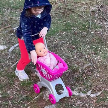 Toddler plays favorites!