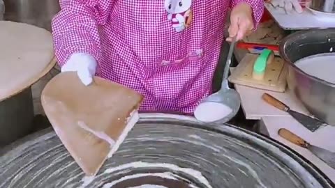 Epic Asian Street Pancakes! The Satisfying Snack You Need to See