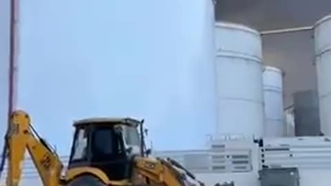 A major fire has broken out at a petrochemical plant in the port of Hamriya in the UAE