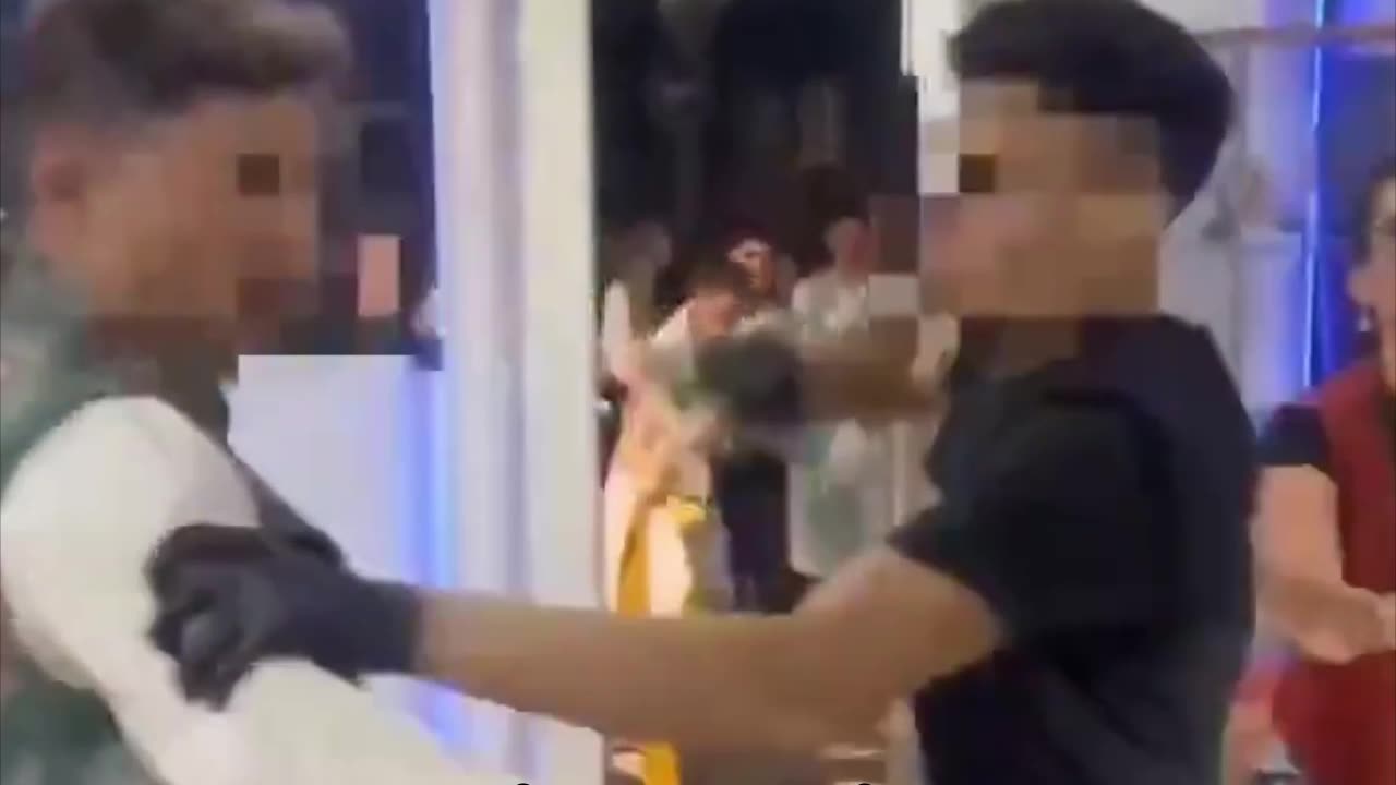 Concejal denuncia brutal agresión homófoba en kebab de Murcia