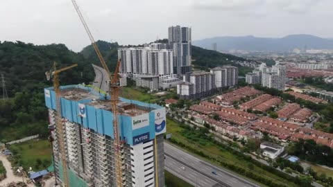 self climbing apartments