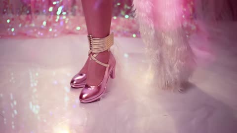 Popstar Ahri - Cosplay Video