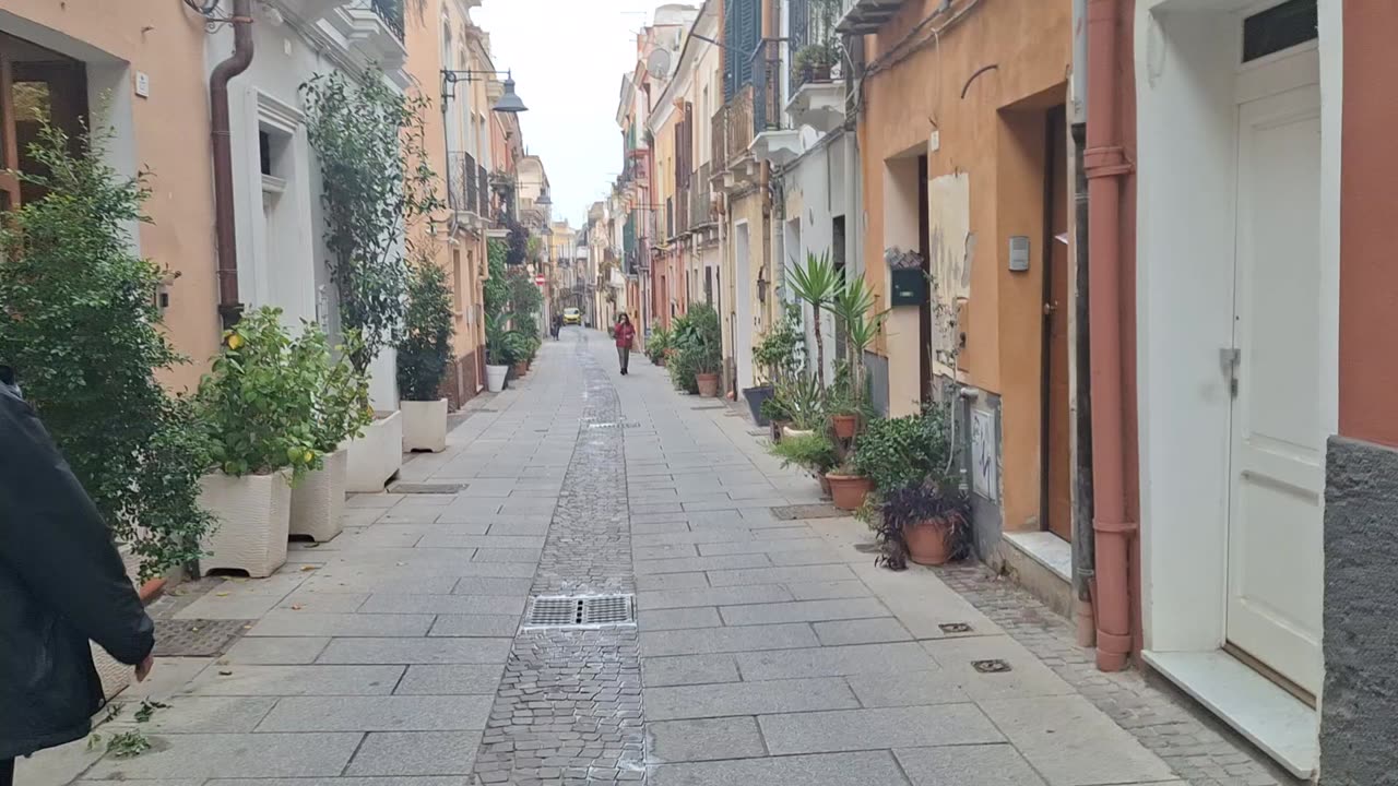 Strolling Cagliari, Via San Giovanni