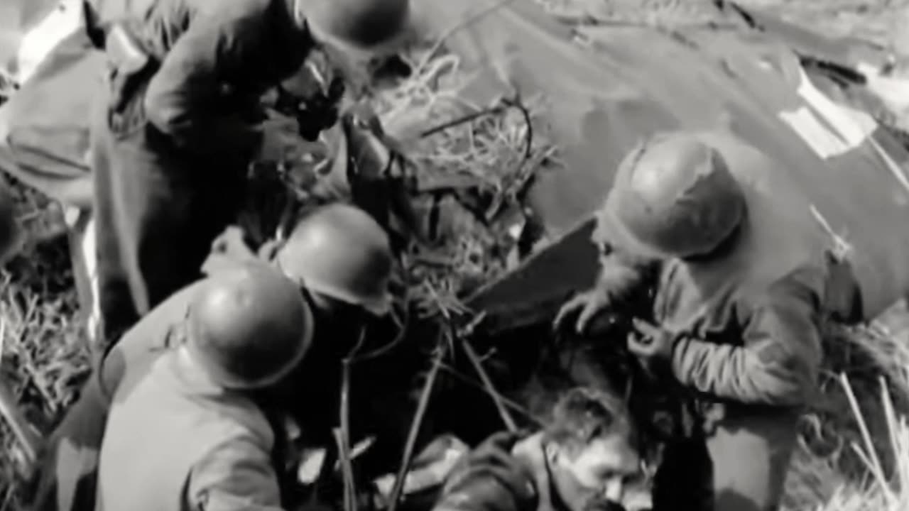 L-4J crew recovered after crashing into a haystack avoiding an Fw 190 near Naumburg in 1945